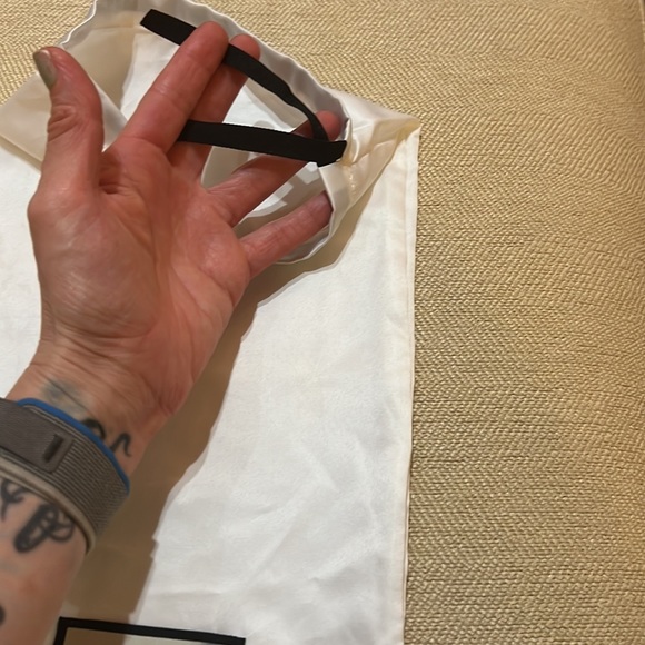 Gucci empty box with tissue, certificates and dust bag ❤️ - Picture 9 of 14